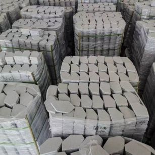 铜仁芝麻白石材冰裂纹，碎拼。