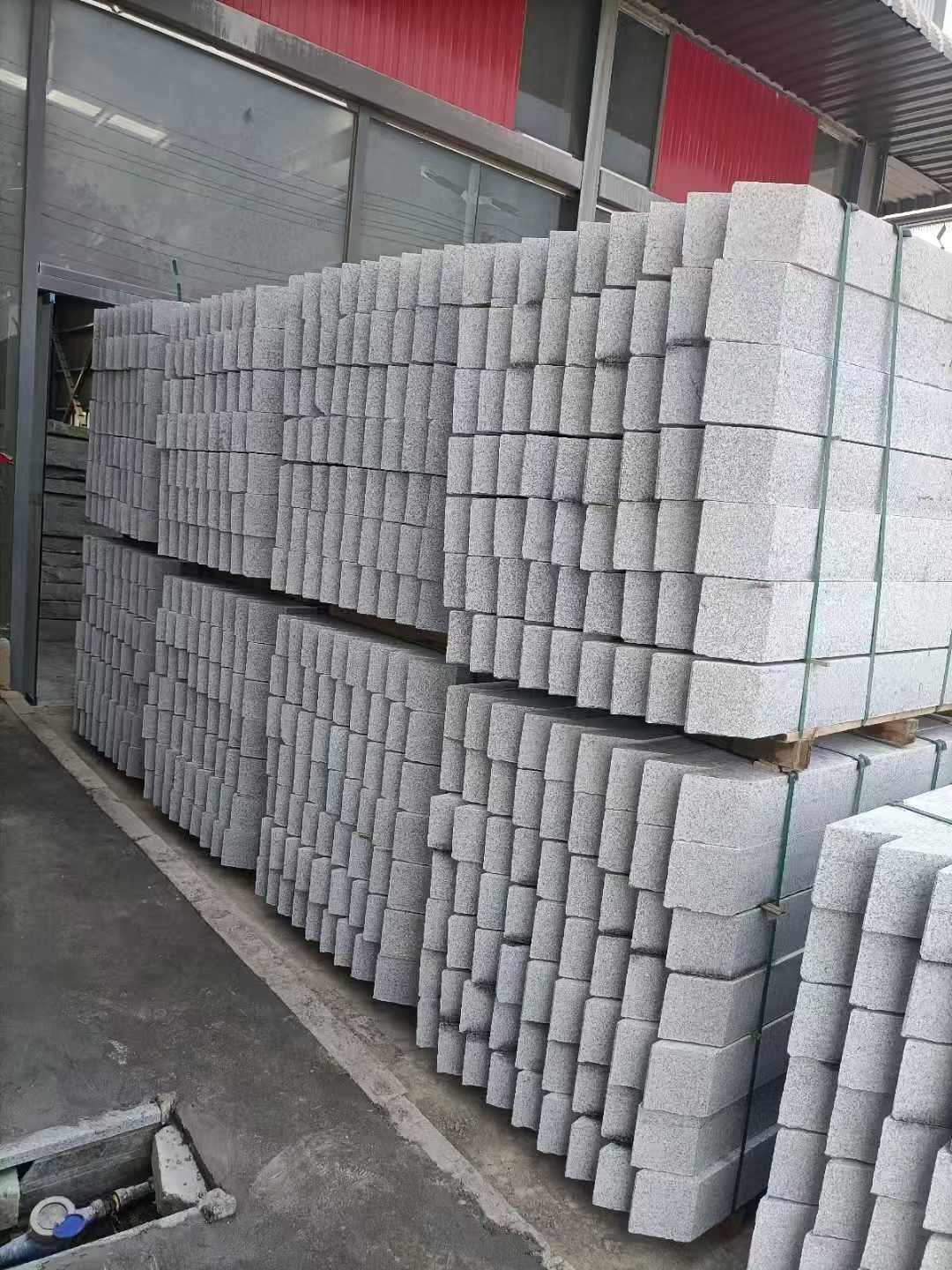 铜仁芝麻白树围石 树池