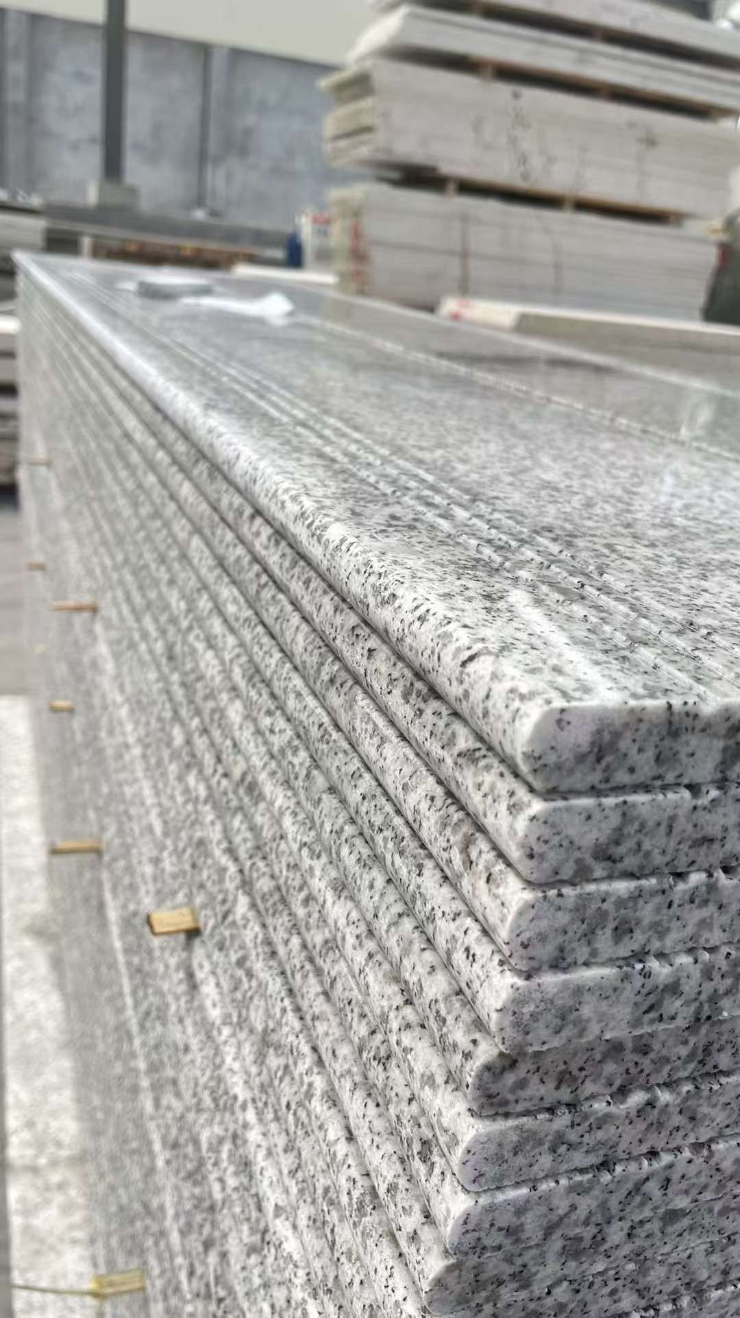 铜仁芝麻白楼梯踏步 花岗岩楼梯板材