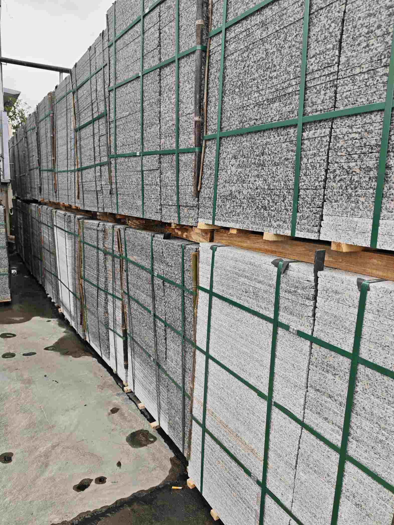 铜仁芙蓉白地铺石，石材地铺石