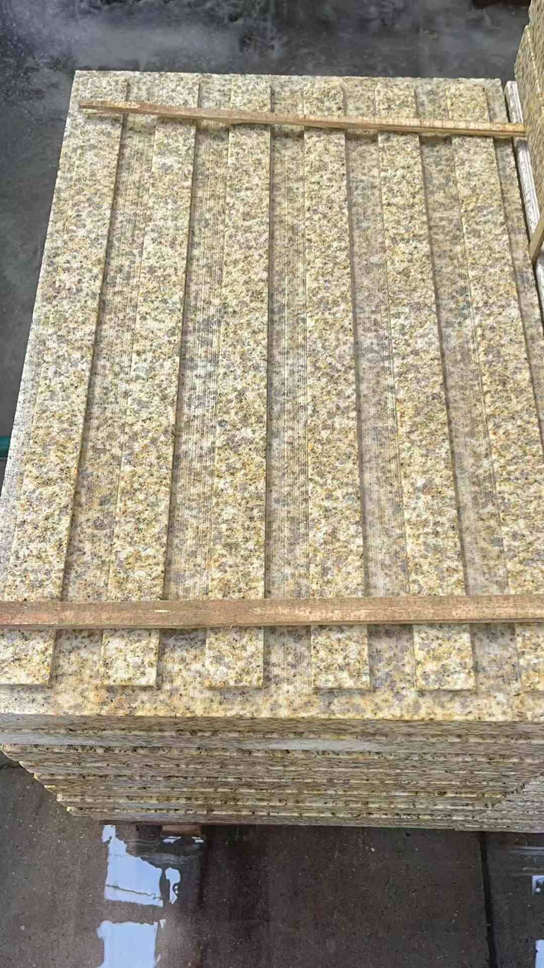 铜仁黄金麻盲道 石材盲道