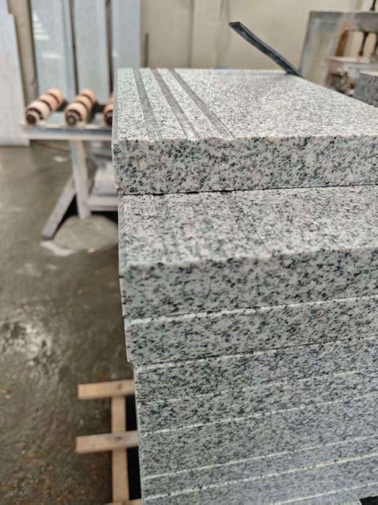 铜仁芝麻白楼梯踏步